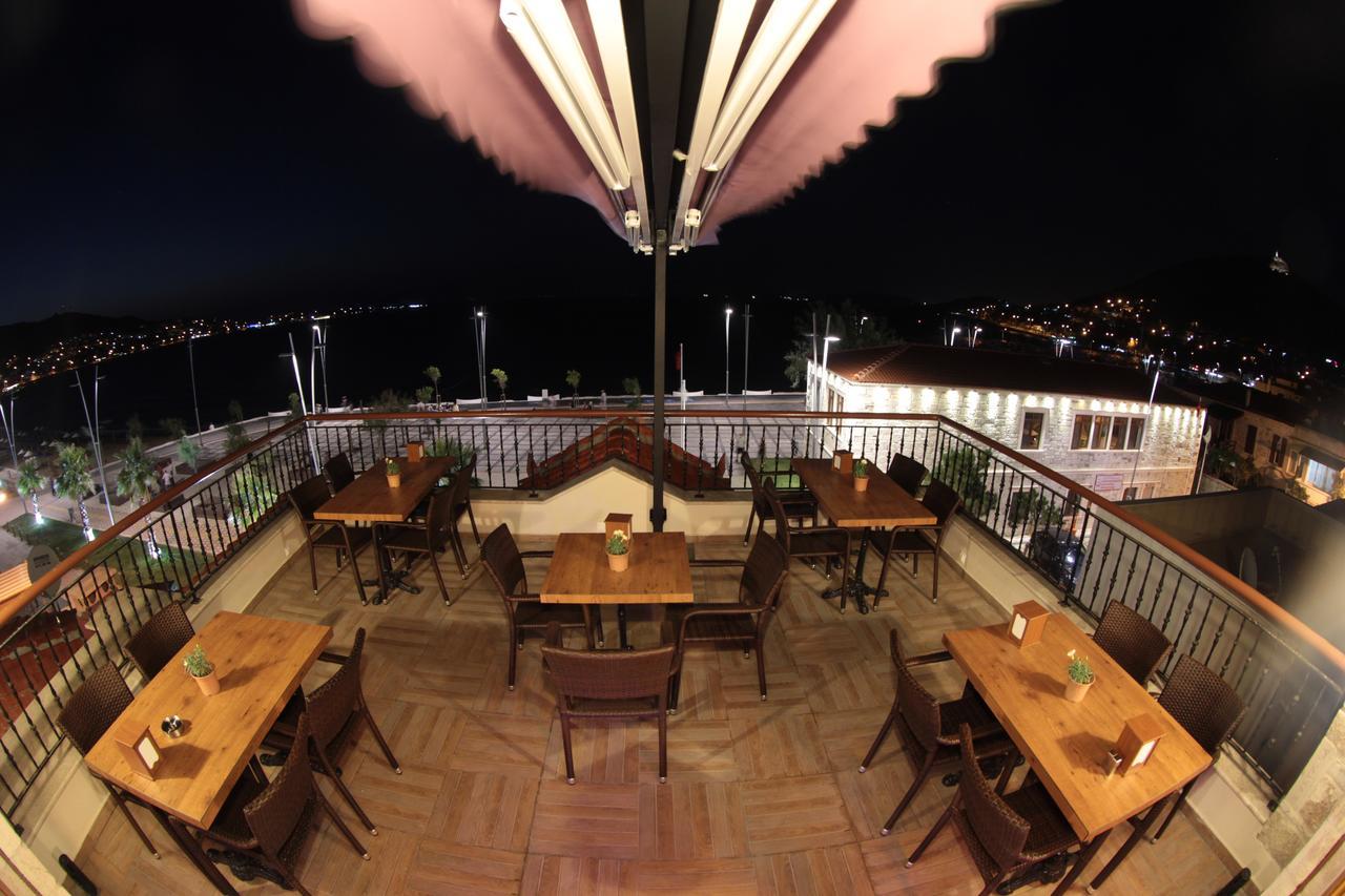 Focamor Otel Yenifoca Luaran gambar