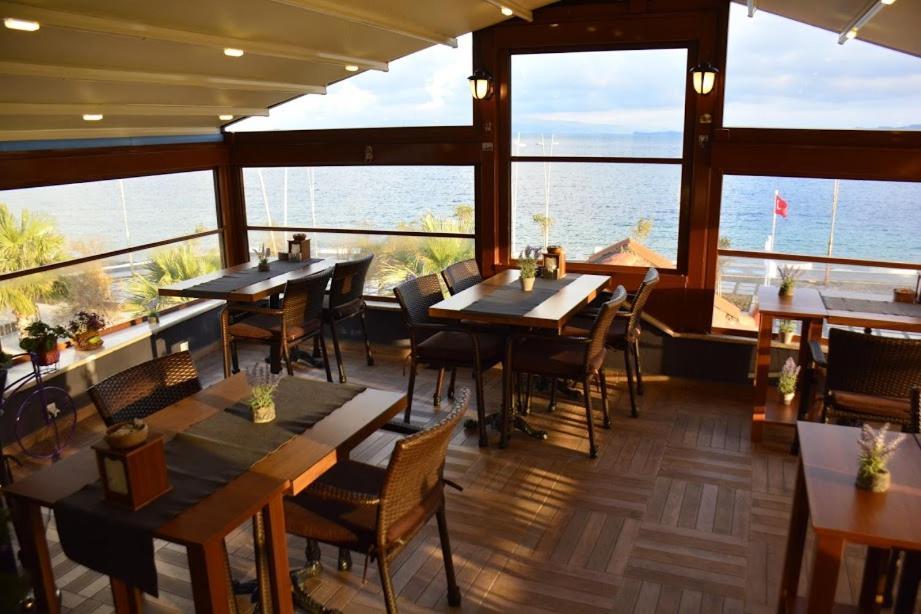 Focamor Otel Yenifoca Luaran gambar