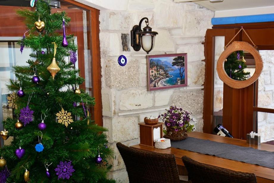 Focamor Otel Yenifoca Luaran gambar