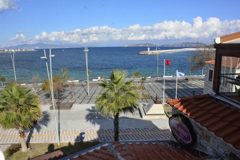Focamor Otel Yenifoca Luaran gambar
